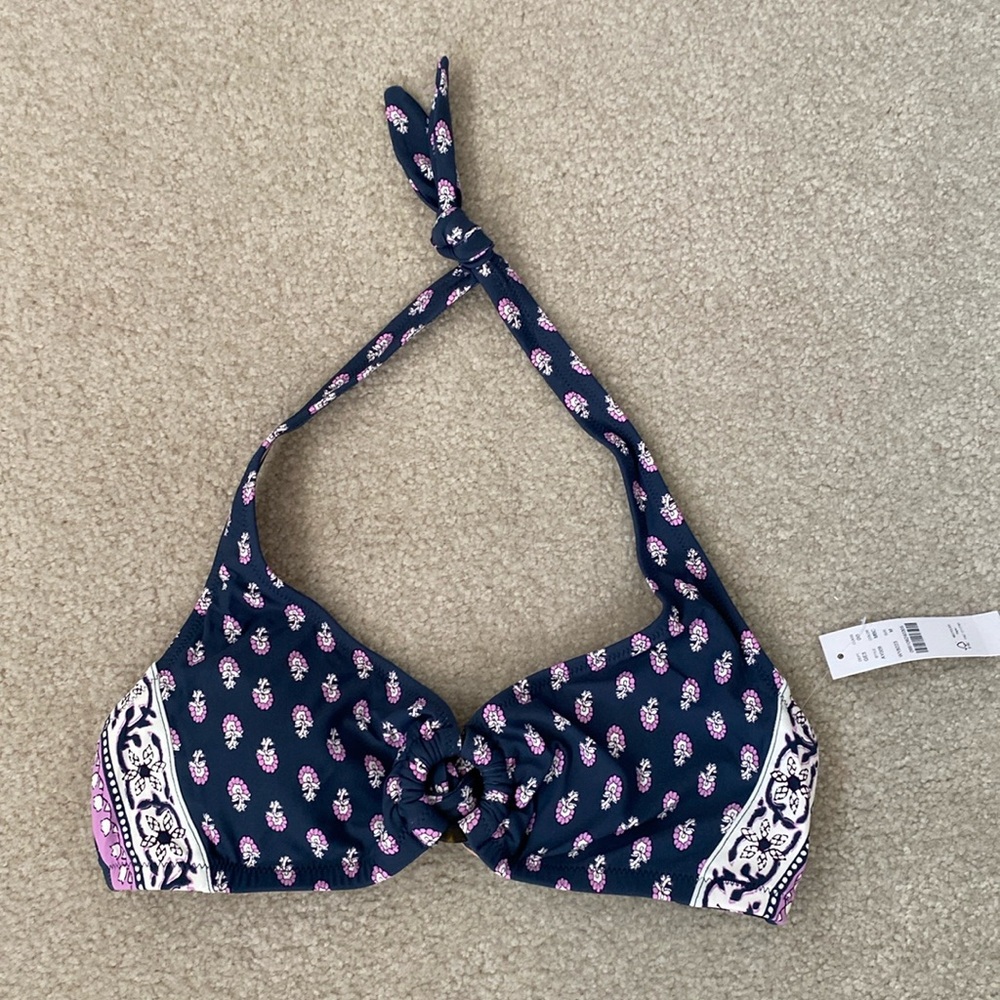 J. Crew bikini top. Size M. NWT.